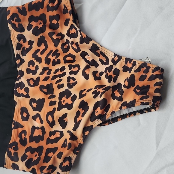 Leopard Print One-Piece Swimsuit - Picture 3 of 5